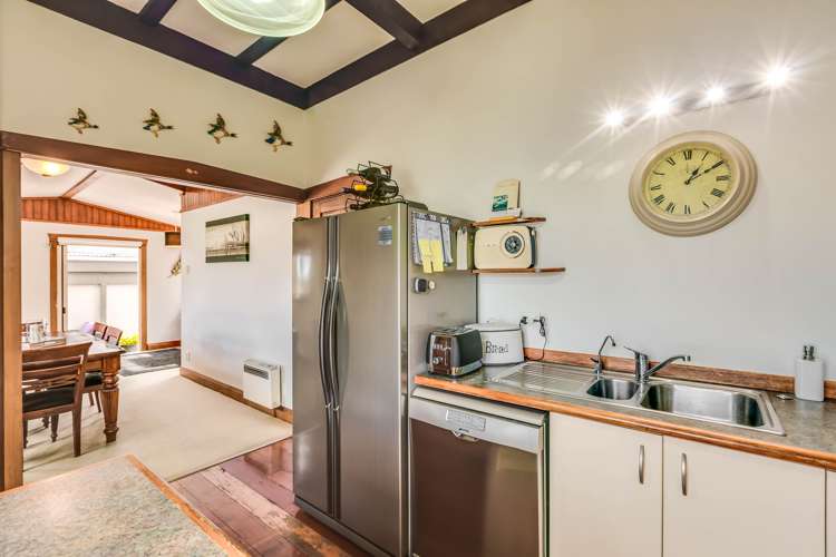 45 Lake Road Devonport_27