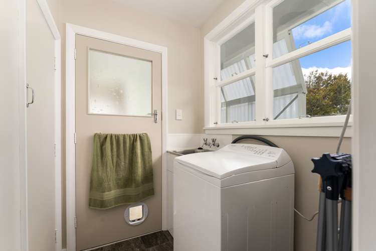 62 Main Road Blackball_11