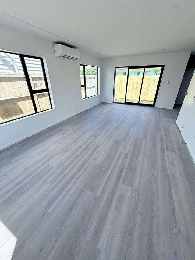 8 Sharland Avenue Manurewa_3