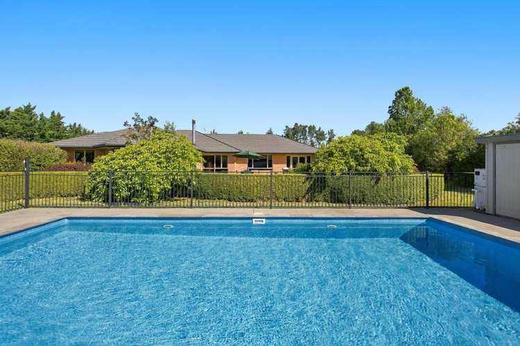 195 Lawford Road West Melton_23