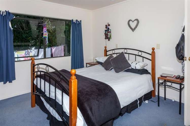 207b The Square Whangamata_9