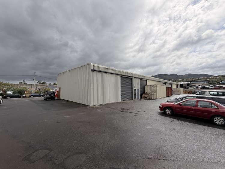 4 and 5/110 Whakatiki Street Trentham_2