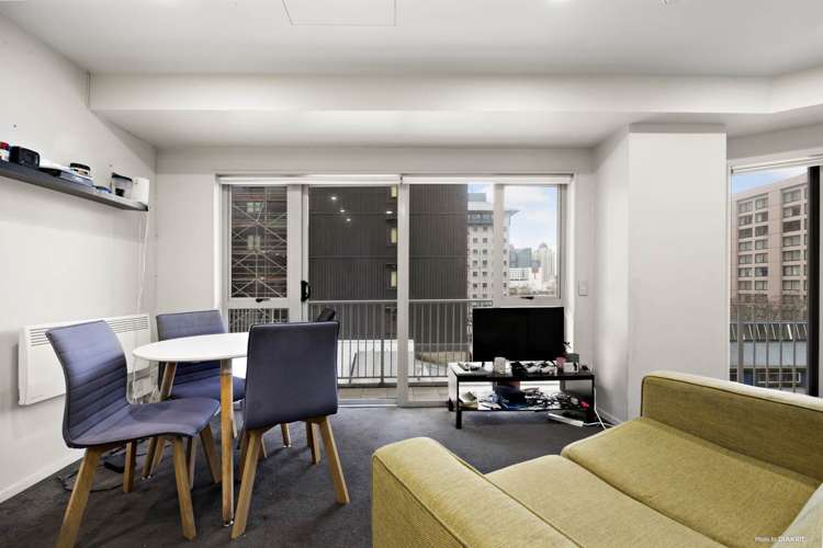 2D/208 Hobson Street City Centre_2