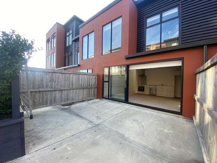 31/17 Owens Place Mount Maunganui_2