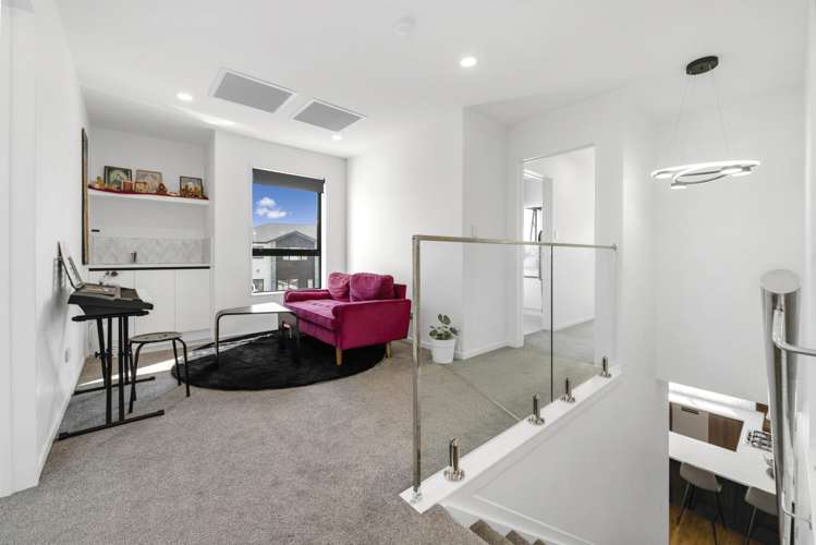 23 Tannaghmore Drive Flat Bush_11