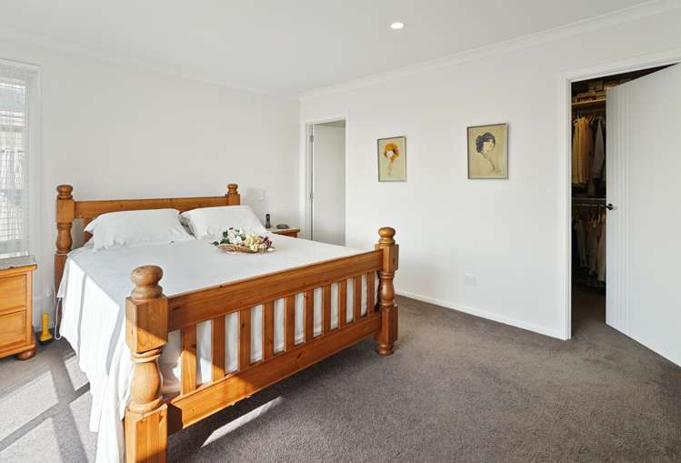 18 Boysenberry Grove Richmond_17