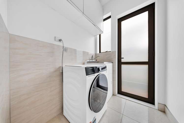 16 & 16A Mander Place Bucklands Beach_33
