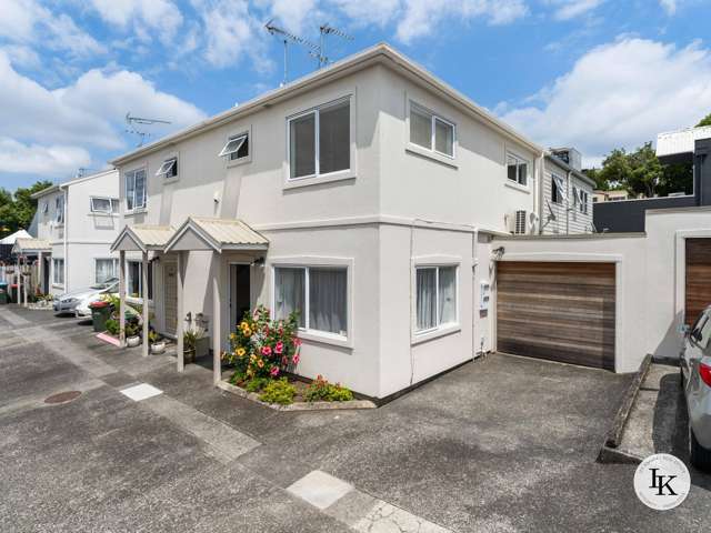 Live the Lifestyle in Vibrant Onehunga