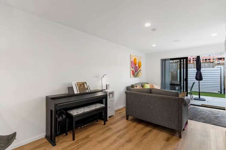 6/2 Ayr Road Pakuranga_2