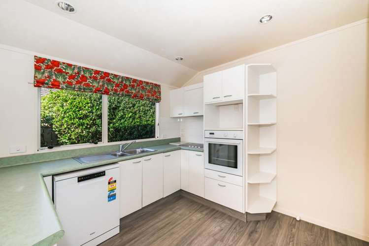 2a Cedar Drive Paraparaumu Beach_1