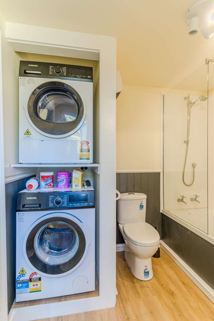 59 Serpentine Avenue Dunedin Central_11