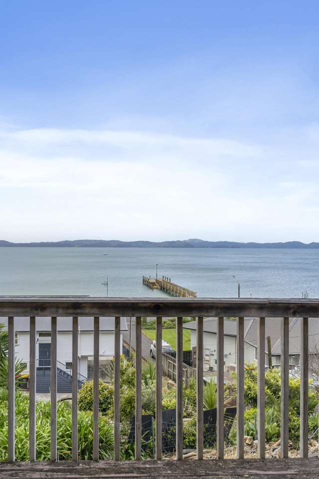 2 Carlton Crescent Maraetai_4