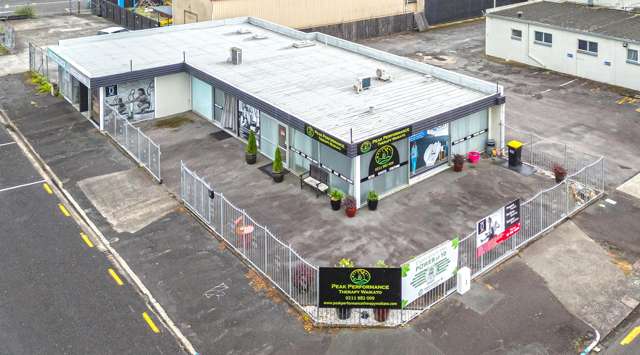 1 Wharf Street Paeroa_1