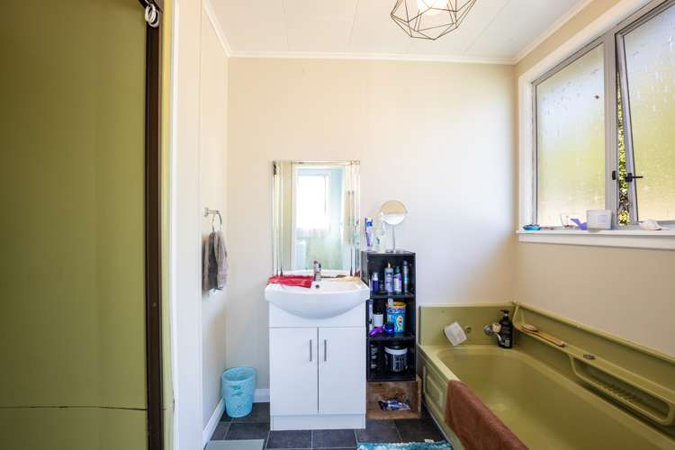 63a Strange Street Waitara_16