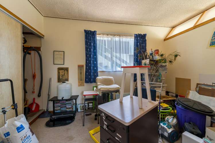 67 Easther Crescent Kew_30