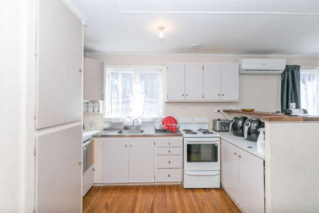 1/179 Knighton Road Hillcrest_2