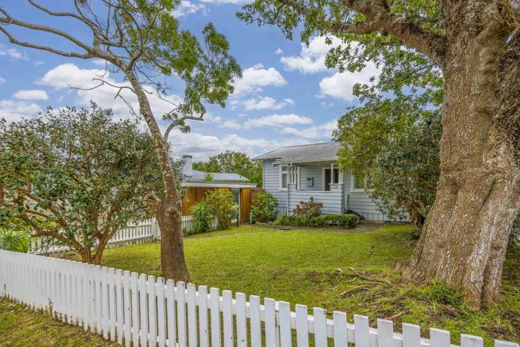 12 Ahiriri Avenue Avondale_13