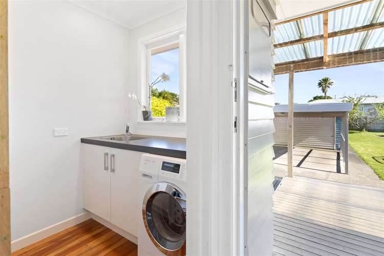 4 Mayburn Road Te Atatu Peninsula_13