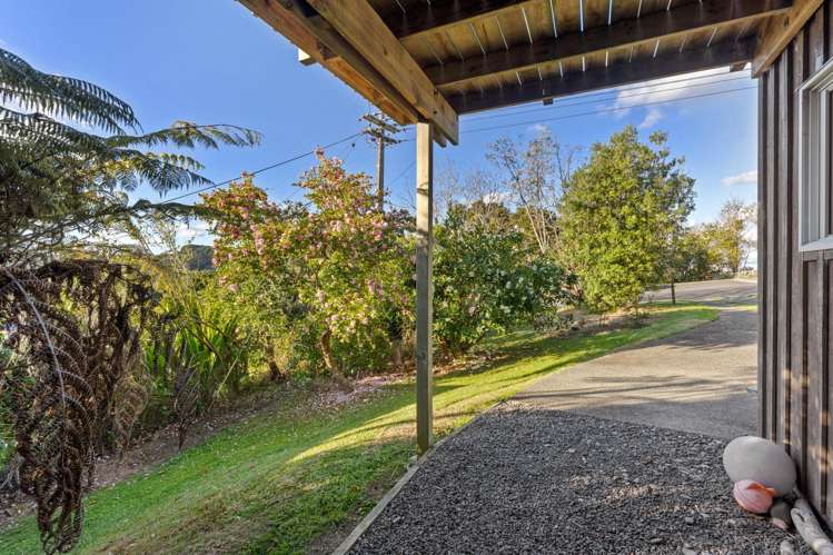 6 Seatoun Avenue Leigh_24