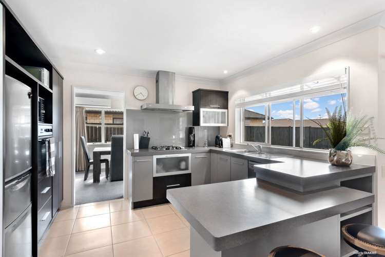 29 Turnberry Drive Wattle Downs_3