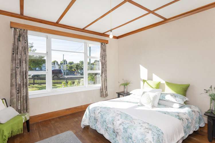 14 De Lautour Road Kaiti_8