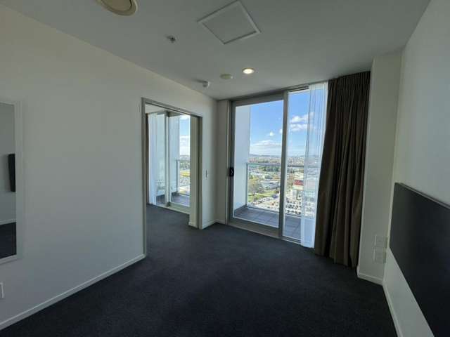 1303/17 Amersham Way 10685_3