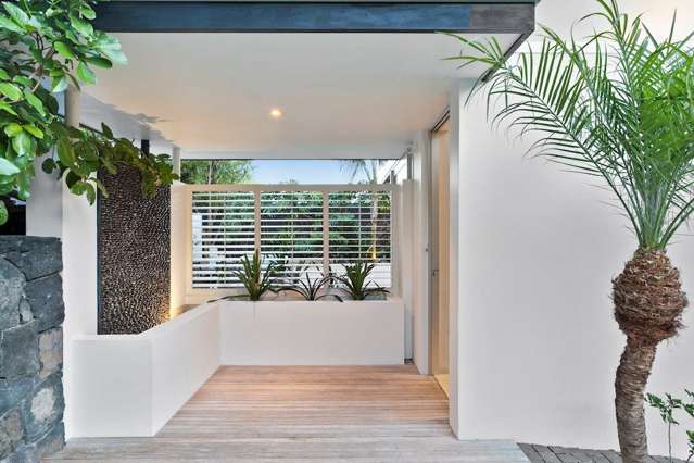 2/6 Parr Terrace Castor Bay_1