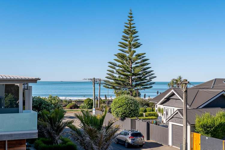 1/6 Burgess Street Sumner_10