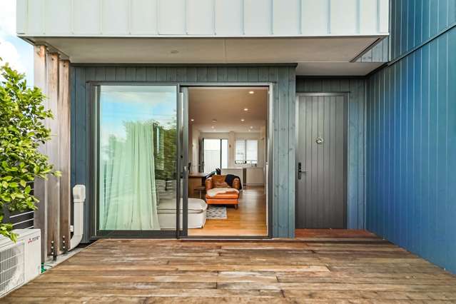 31/82 East Coast Road Milford_3