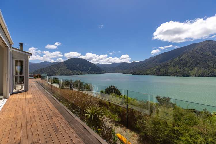 566 Moetapu Bay Road Anakiwa and Surrounds_18