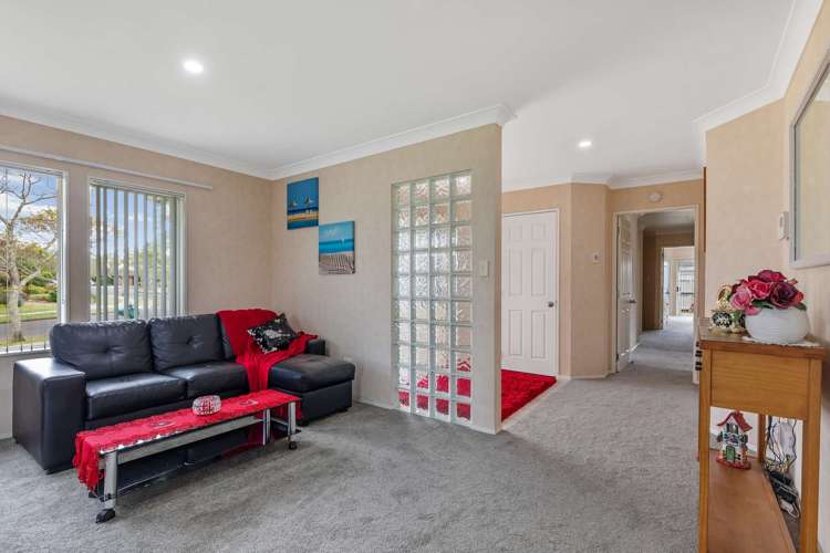 1 Gairloch Place Wattle Downs_8