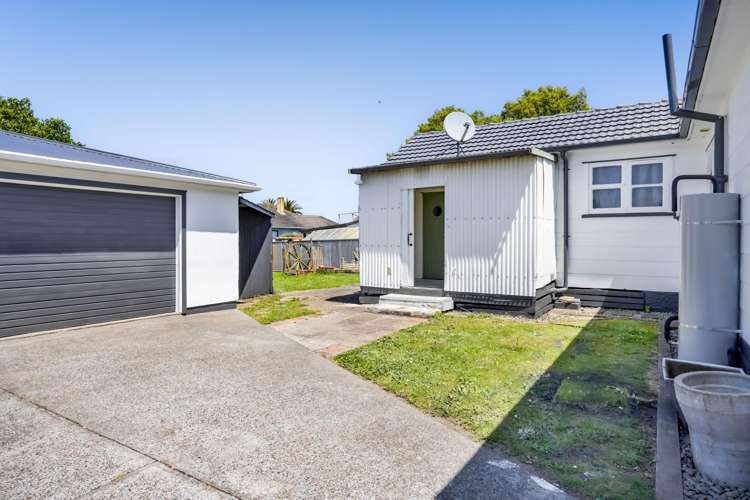 2 Gladstone Street Hawera_15
