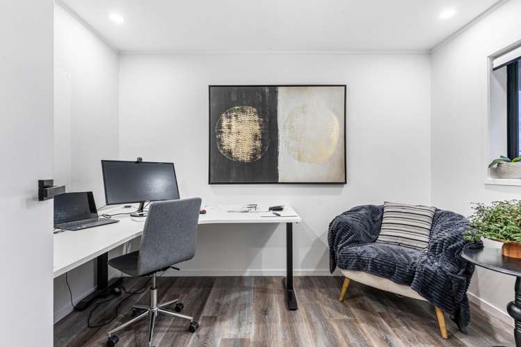 2/33 Parr Terrace Castor Bay_13