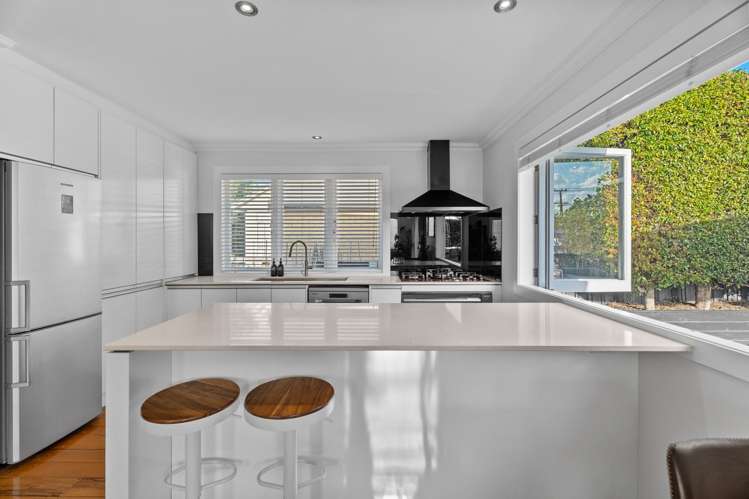 3 Arundel Street Hillsborough_3