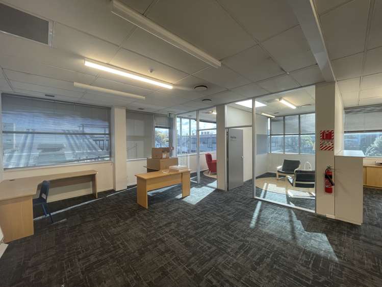 37-41 Carbine Road Mt Wellington_5