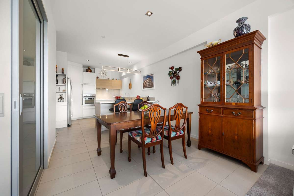 303/2 Bluegrey Avenue_3