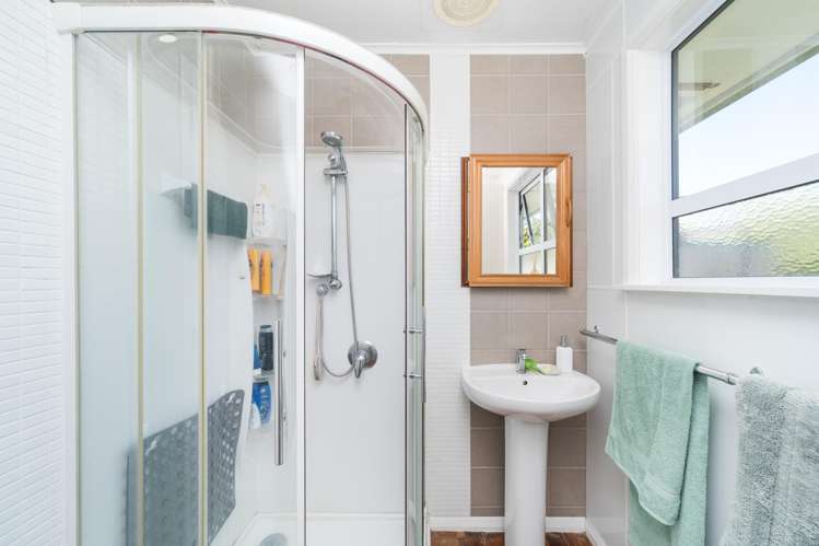 18 Belvedere Crescent Takaro_5