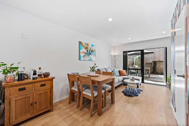 4/6 South Pacific Place Henderson_4