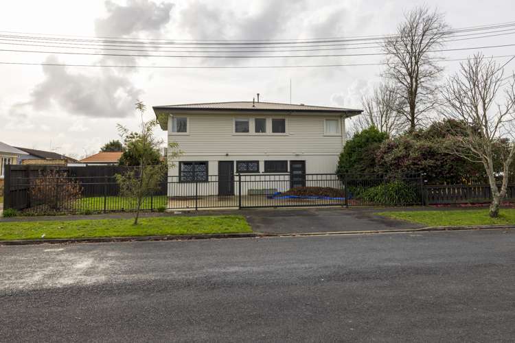 103 Cook Street Hamilton East_14