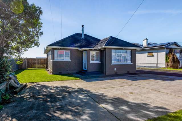 84 Glover Road Hawera_2