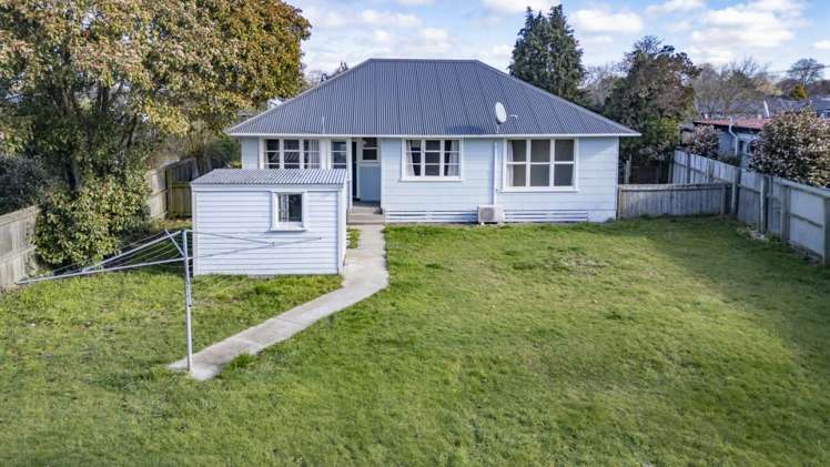 62 Hollyford Avenue Bryndwr_16