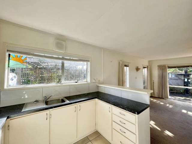 2/957a Beach Road Torbay_3