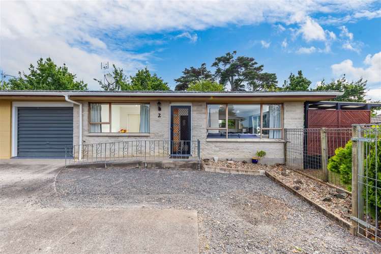 2/201 Henderson Valley Road Henderson_1