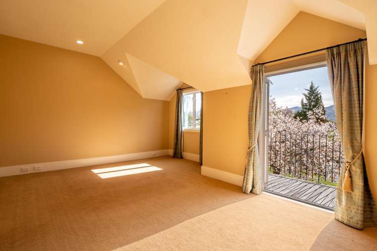 15 Fox's Rush Arrowtown_21