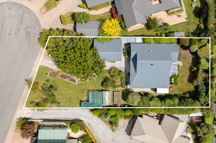 6 Meadowbrook Place Wanaka_23