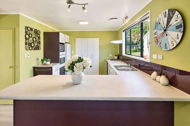 84 Leeward Drive Whitby_2
