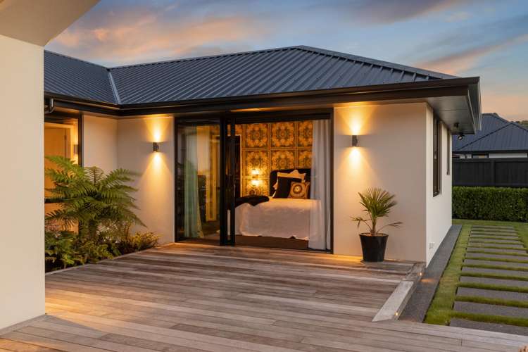 56 Carnaveron Drive Lincoln_6