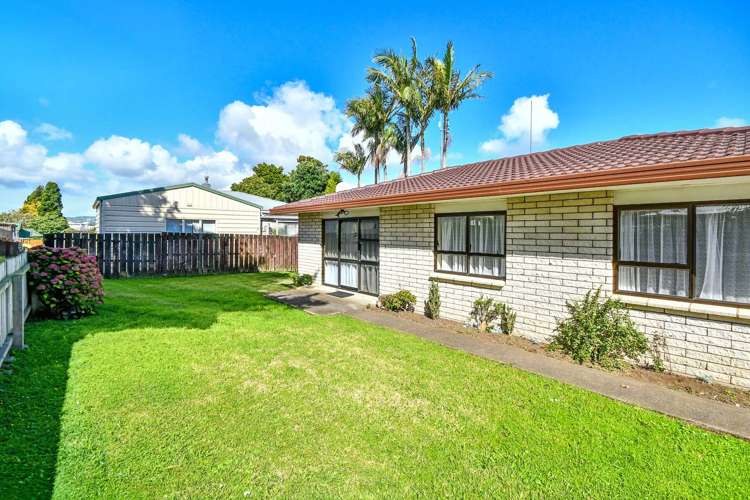 1/3A Youngs Road Papakura_1