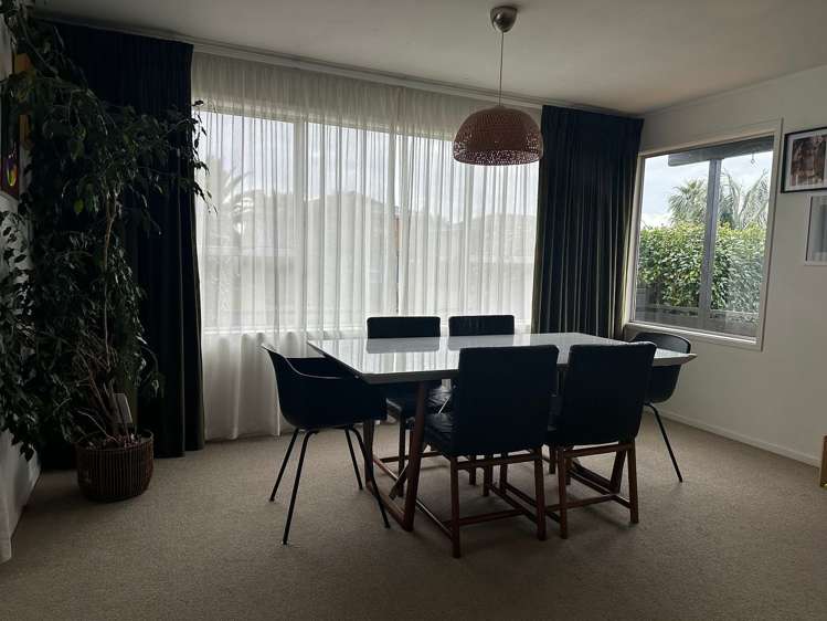 19 Taitua Drive Te Atatu South_3