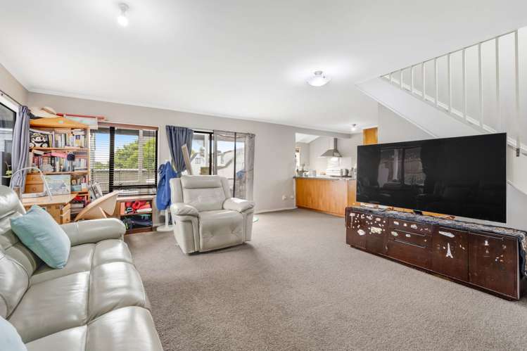 11/4 Taylor Street Blockhouse Bay_13